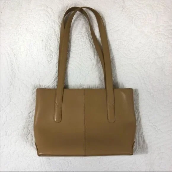 M London Italian Leather Handbag beautiful tailored look. - Picture 4 of 7